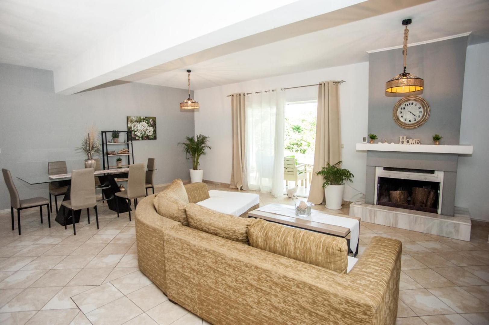 Pesádha Gravanis Ir Home מראה חיצוני תמונה